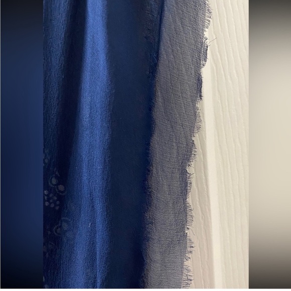 JUICY COUTURE Navy Blue & White Paisley Ruffle Sleeve Dress - Size P - Picture 5 of 16